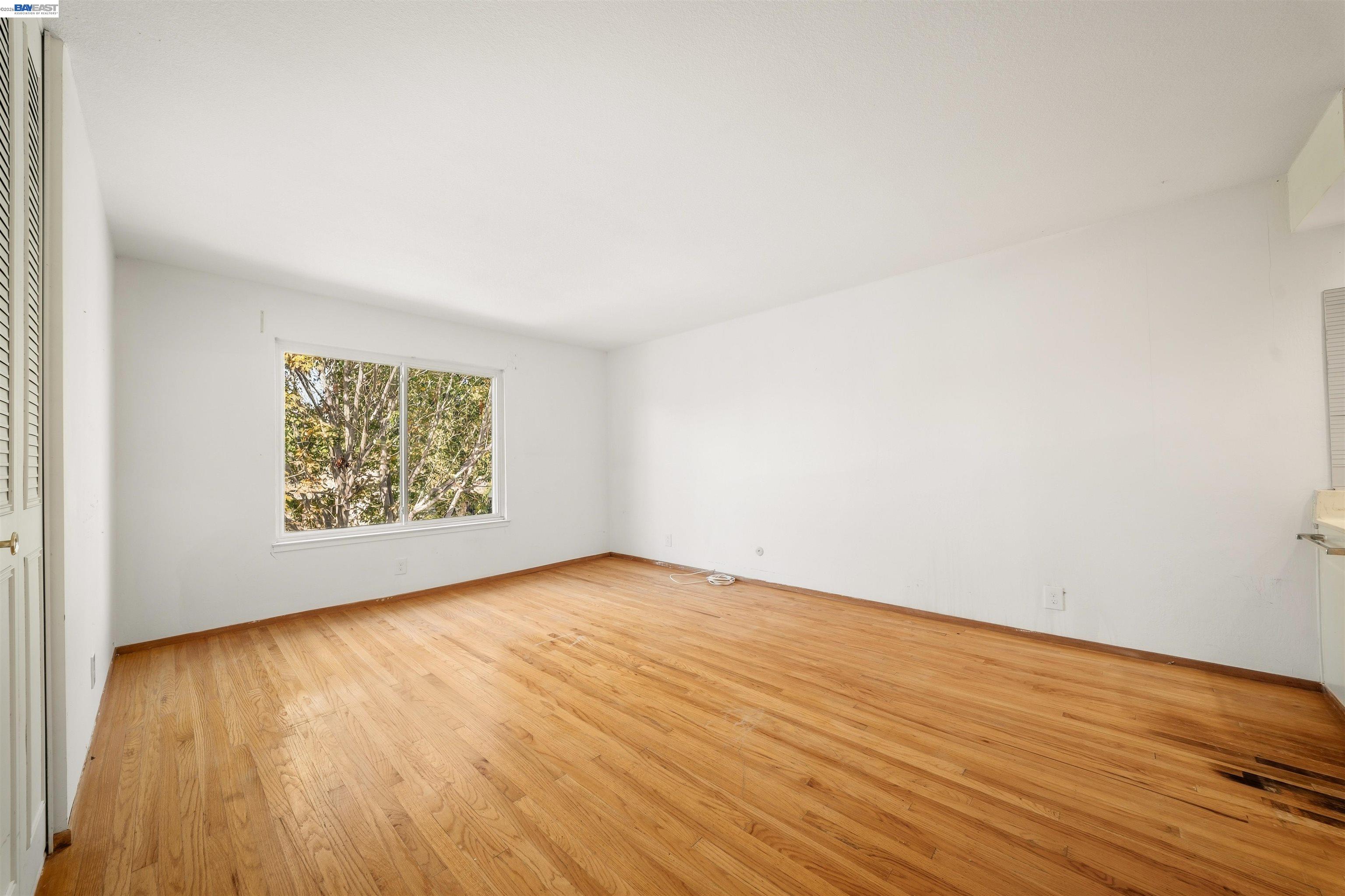 1721 Beachwood Way