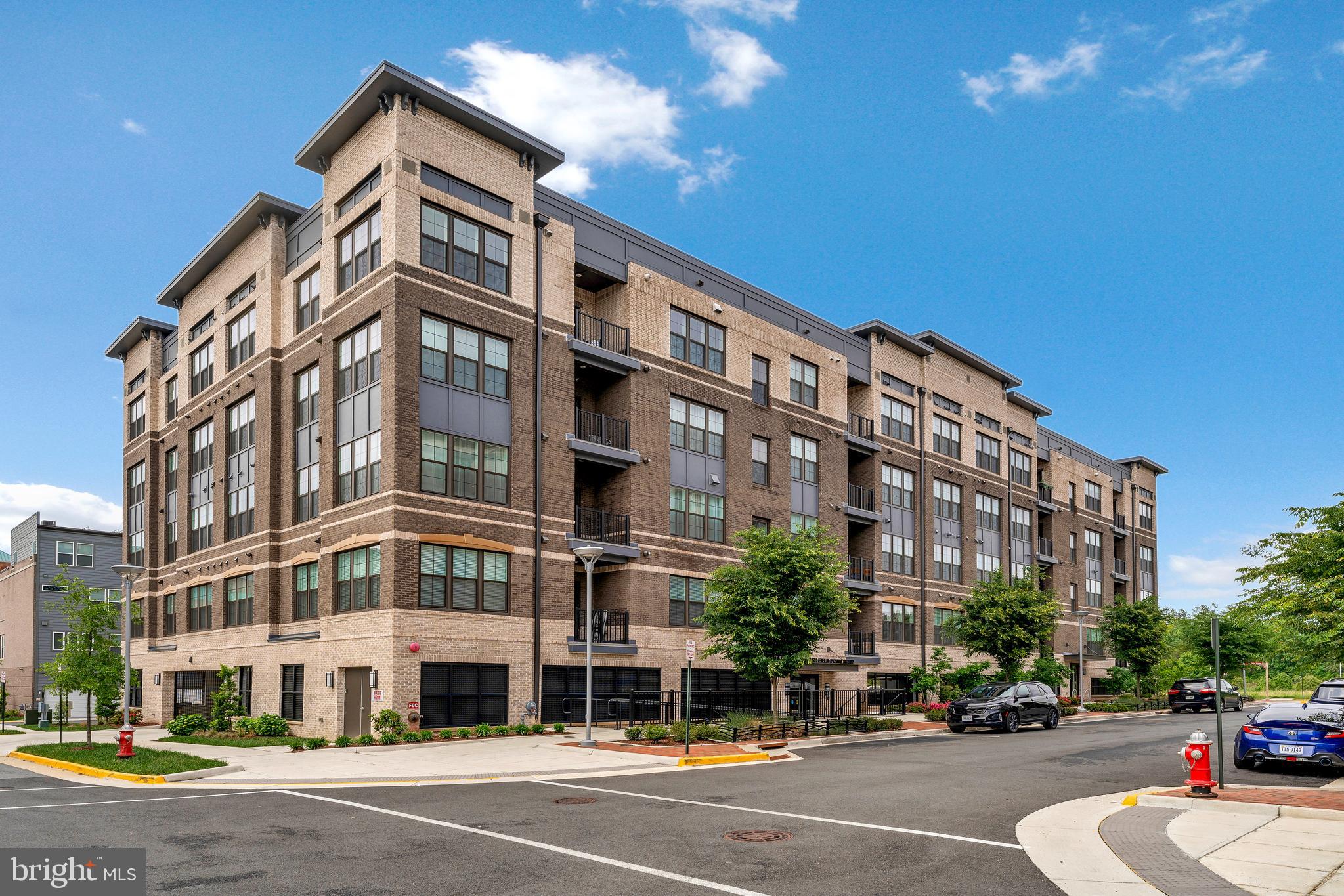 2320 Field Point Rd #4-408