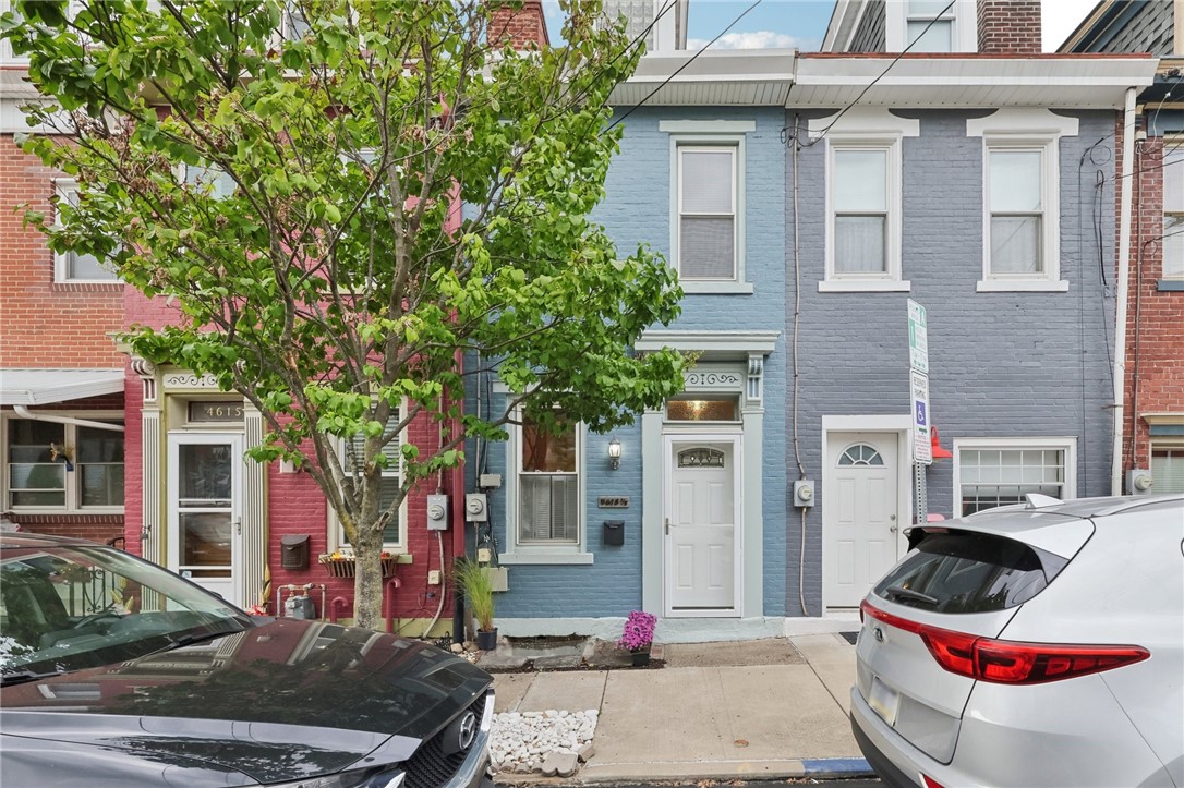 4615 1/2 Carlton St