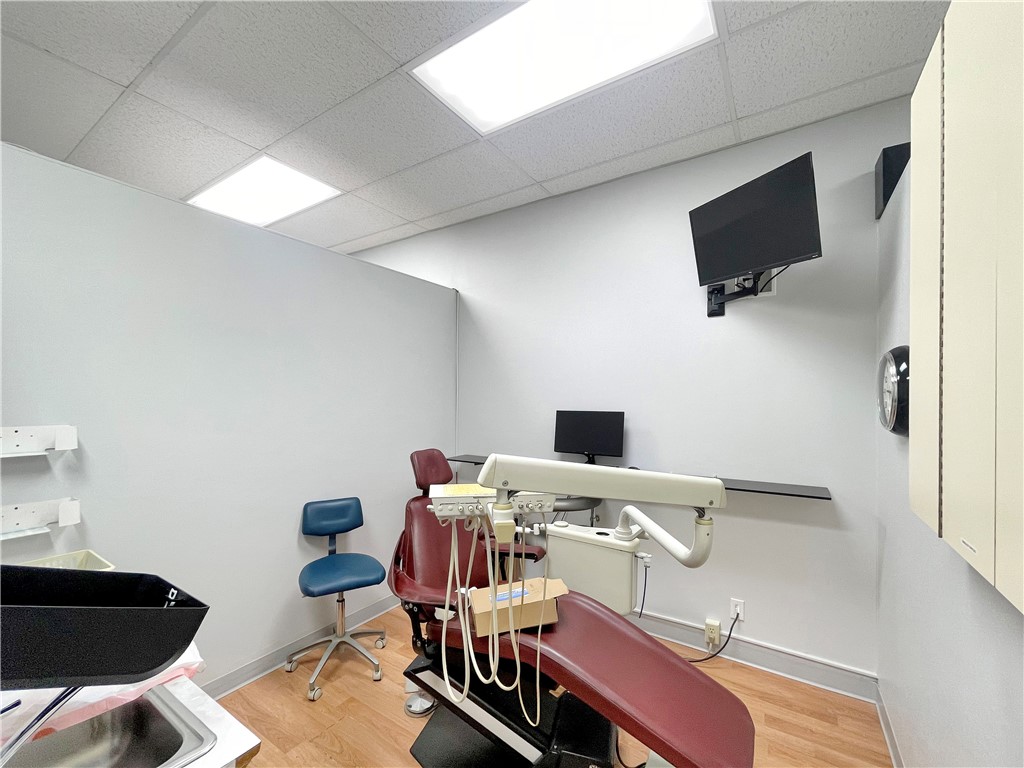 21 Brilliant Ave 101