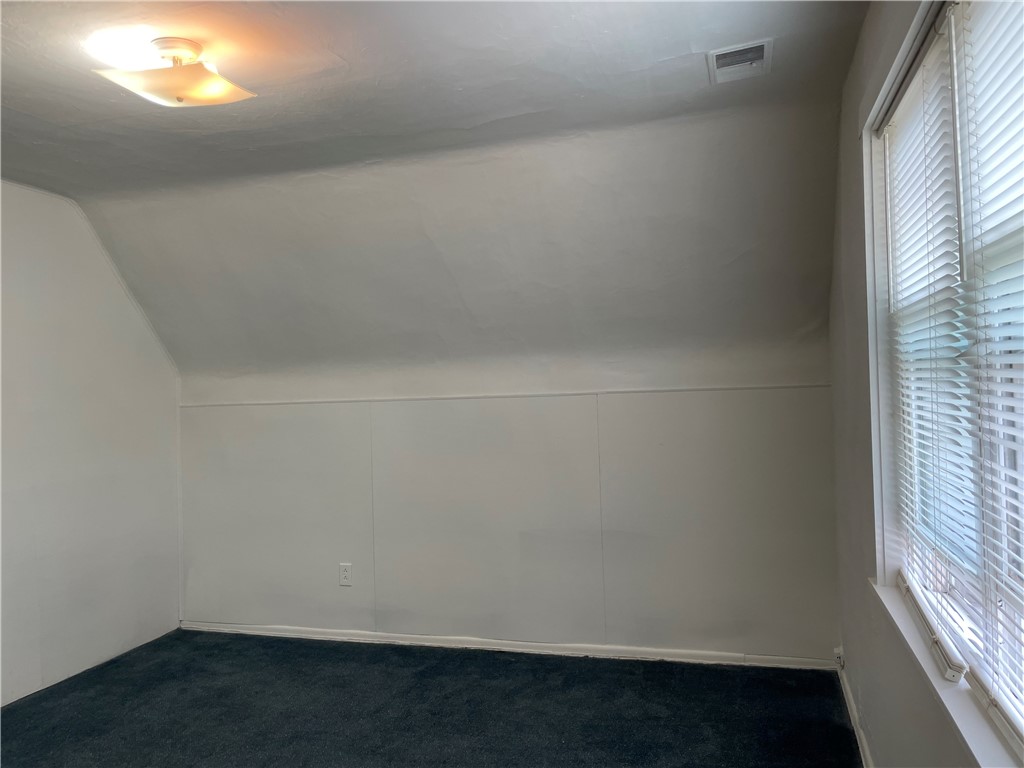 120 1st St 3
