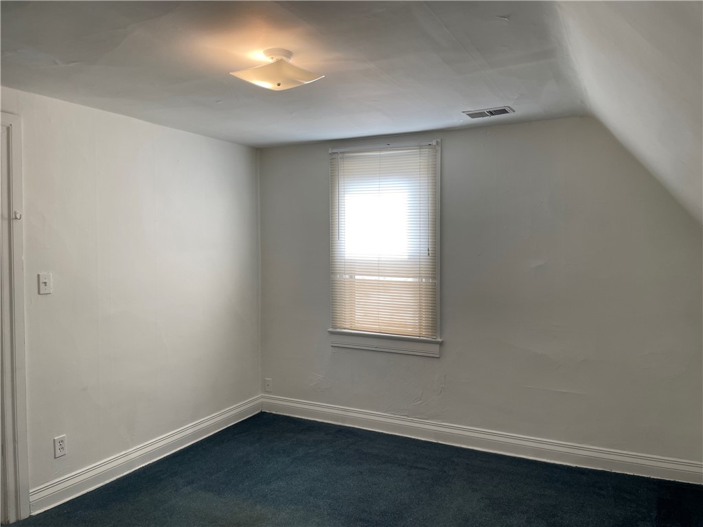 120 1st St 3