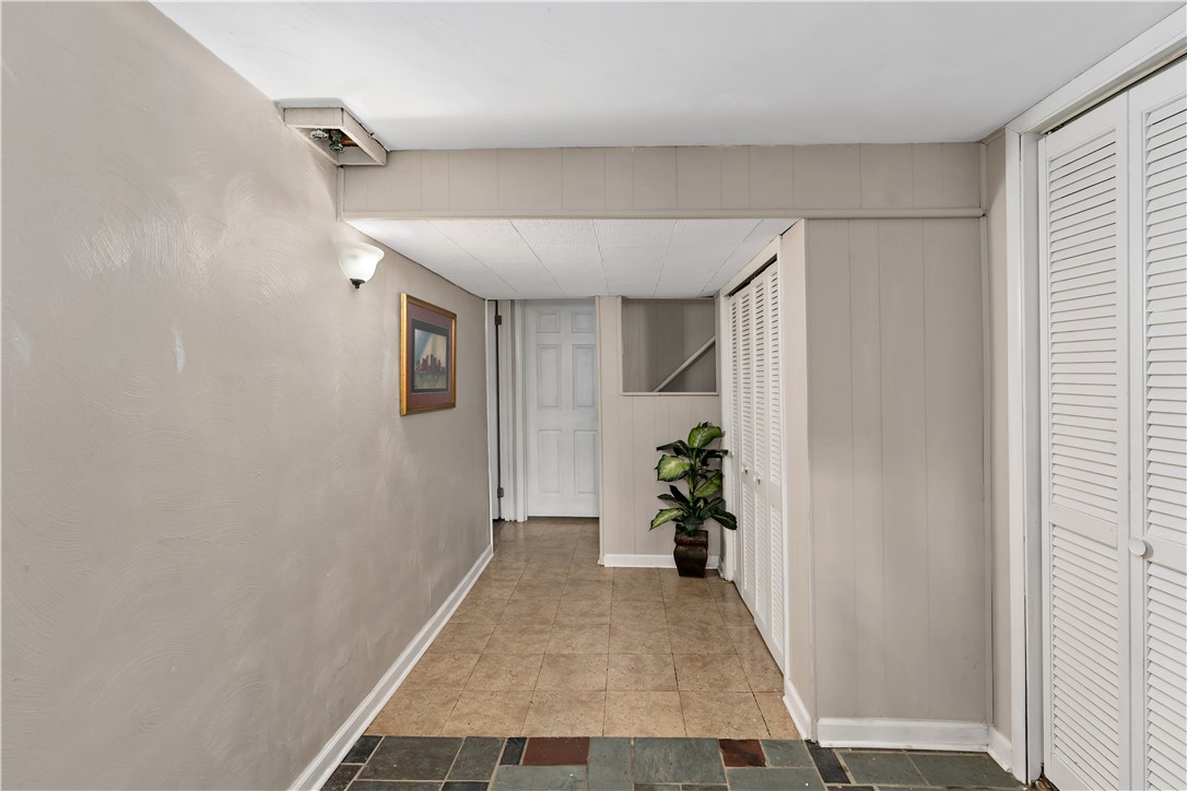 231 Woodside Rd