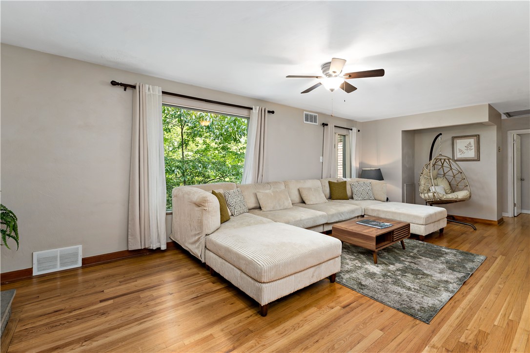231 Woodside Rd