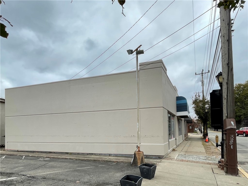407 Freeport Road