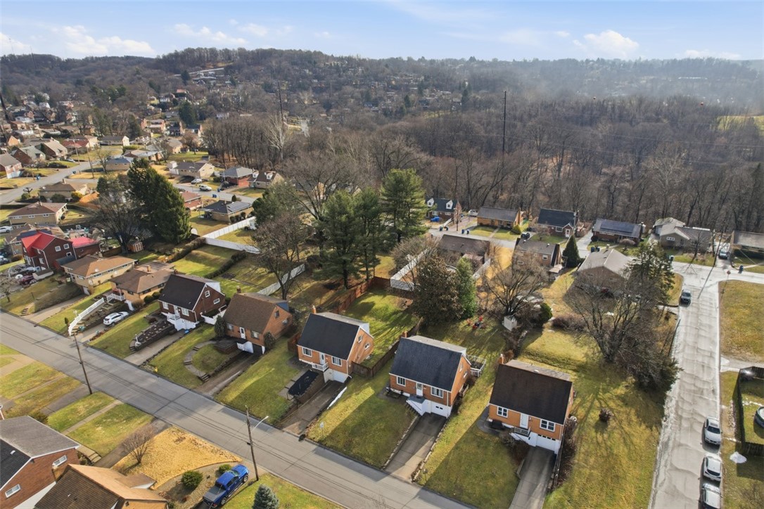 1748 Outlook Dr