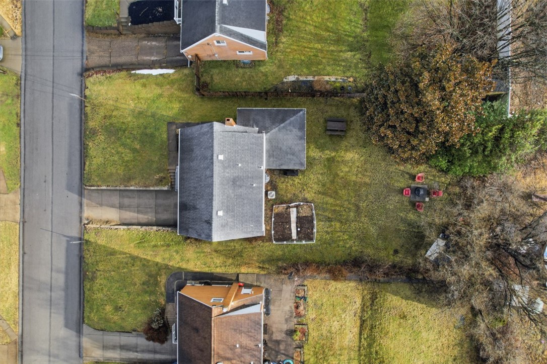 1748 Outlook Dr