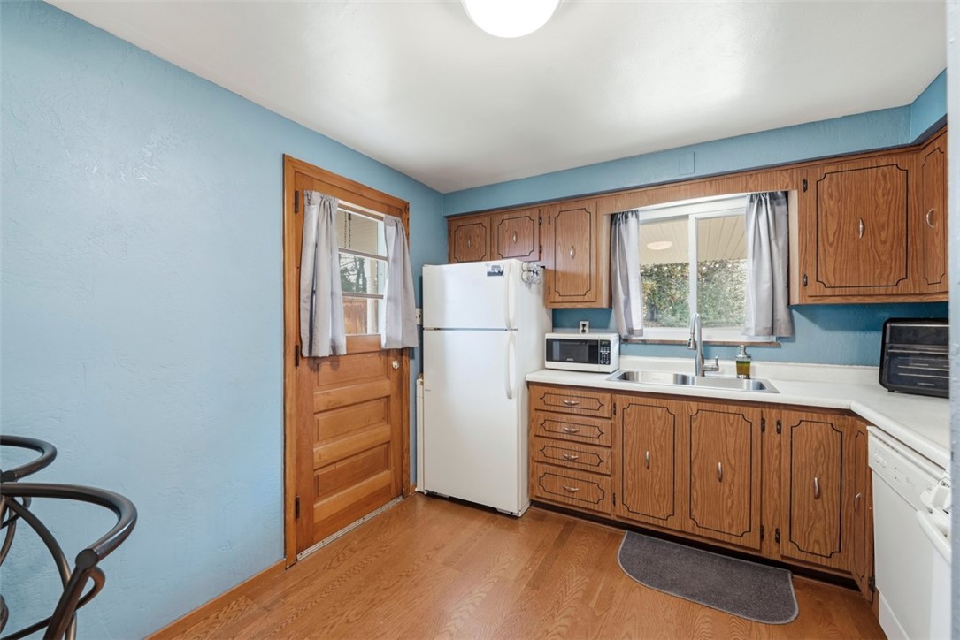 1748 Outlook Dr