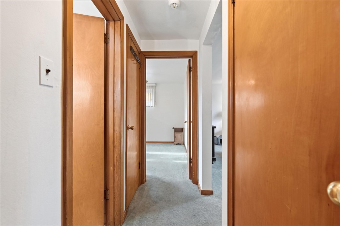 1748 Outlook Dr