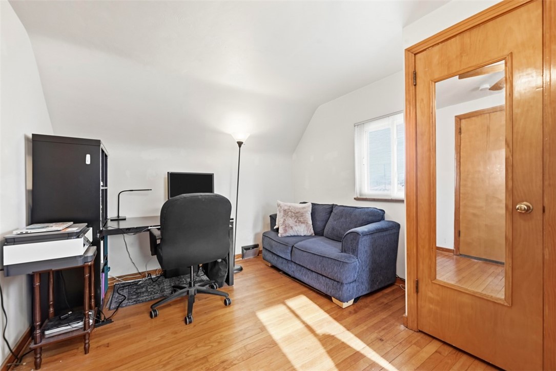 1748 Outlook Dr