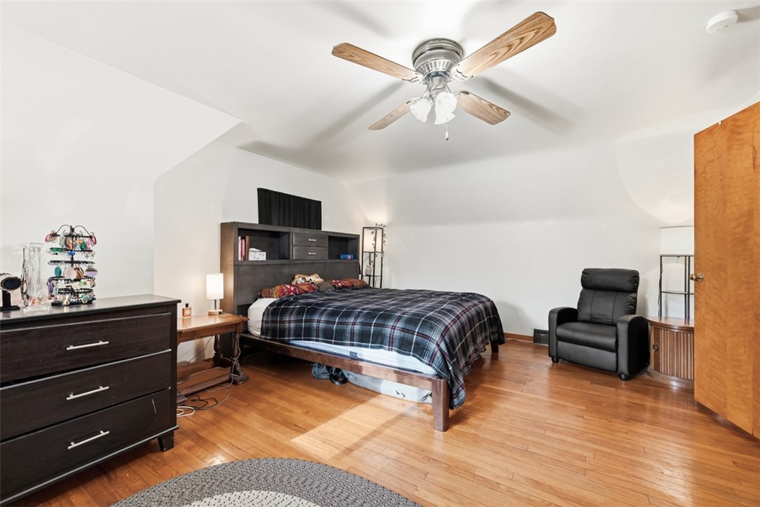 1748 Outlook Dr