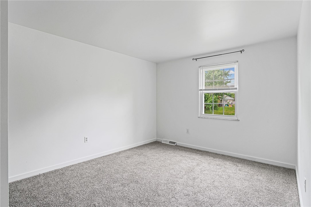 580 Meadowvale Dr