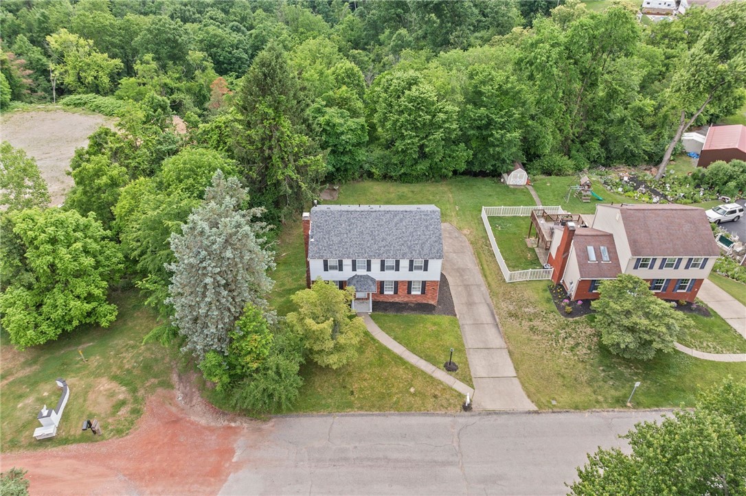 580 Meadowvale Dr