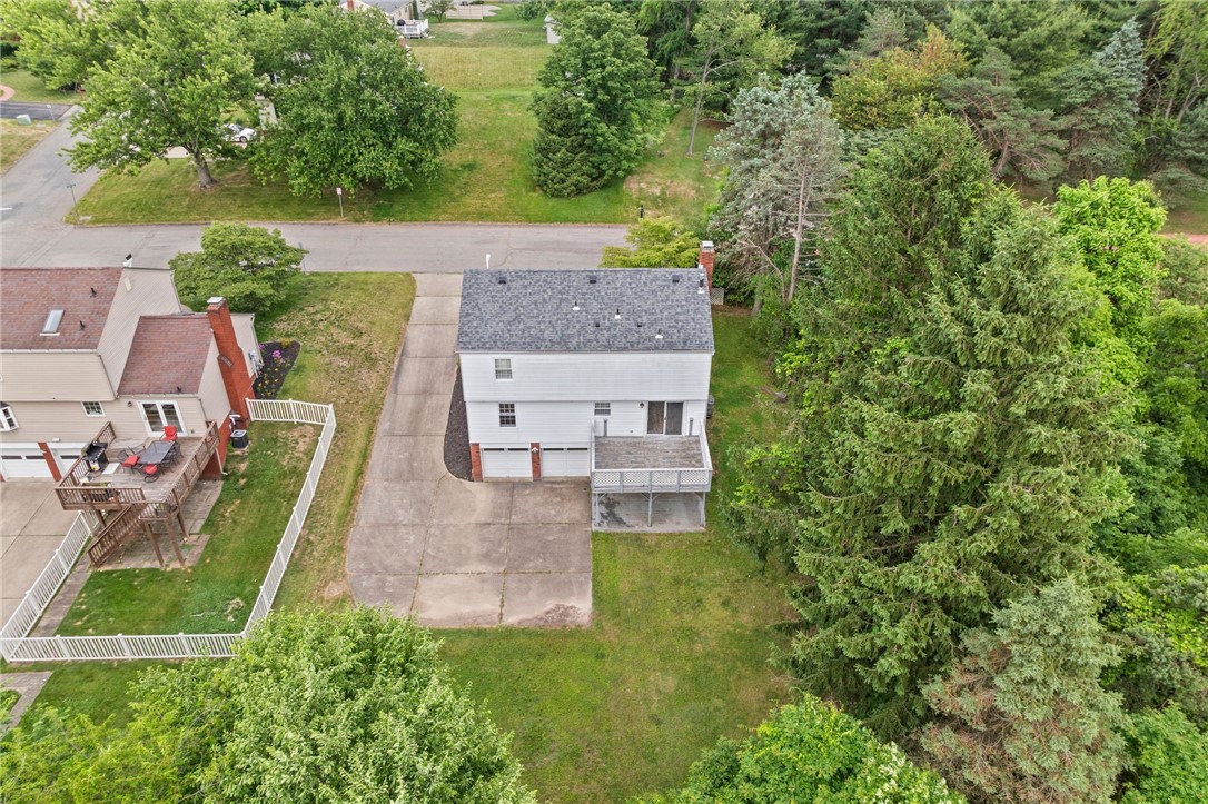 580 Meadowvale Dr