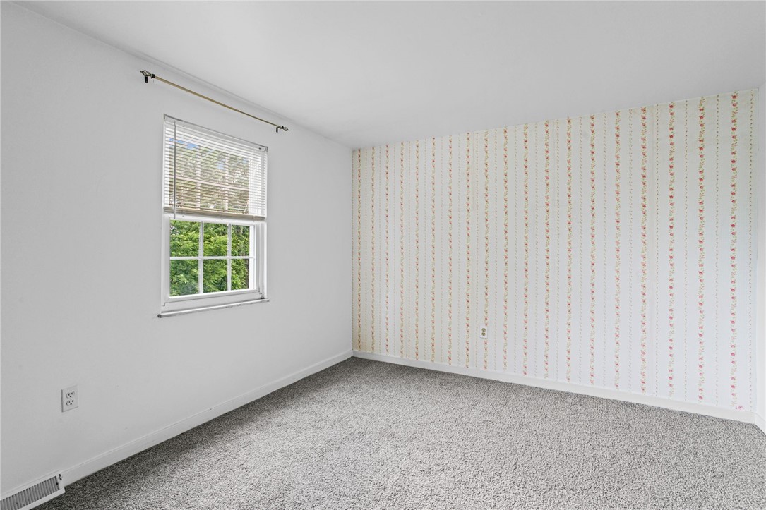 580 Meadowvale Dr