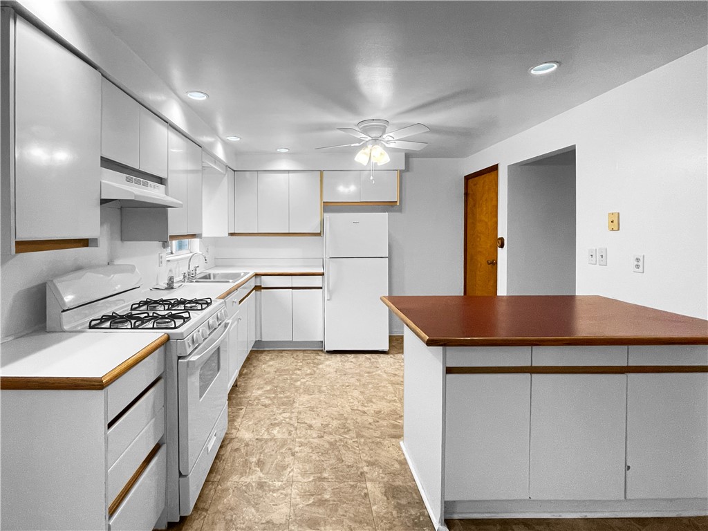 1326 Hassler St 1324