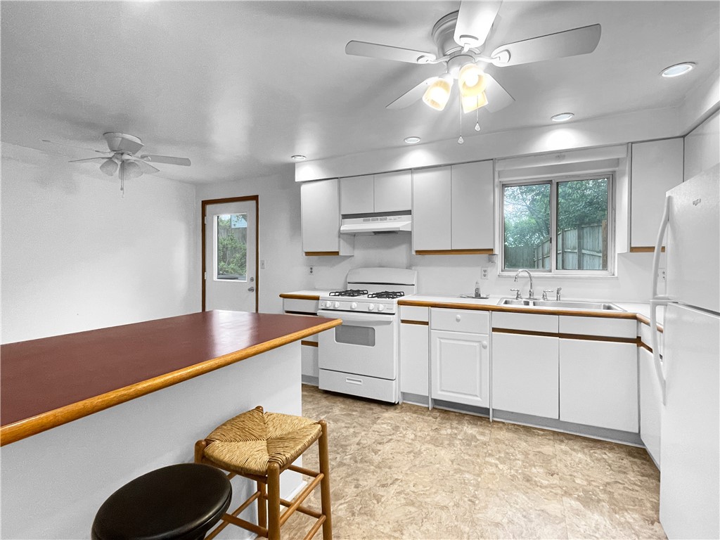 1326 Hassler St 1324