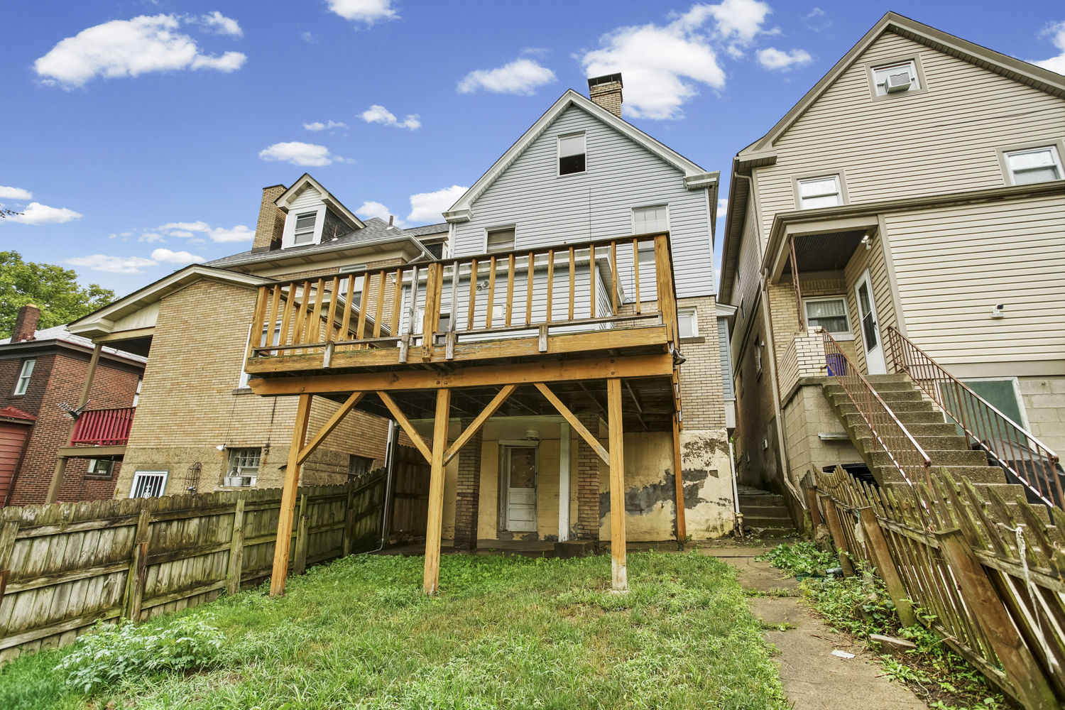 123 E Agnew AVENUE