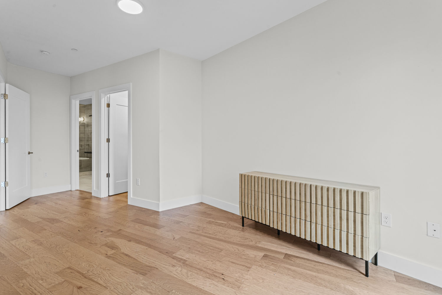 3725 Butler STREET 309