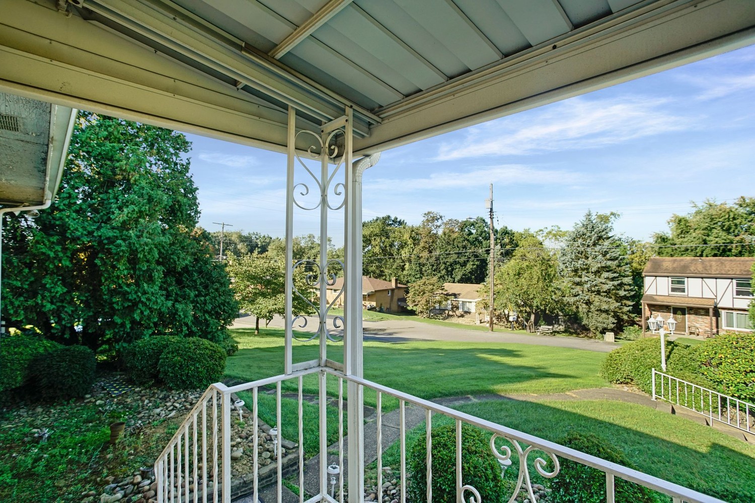 211 Halsey DRIVE