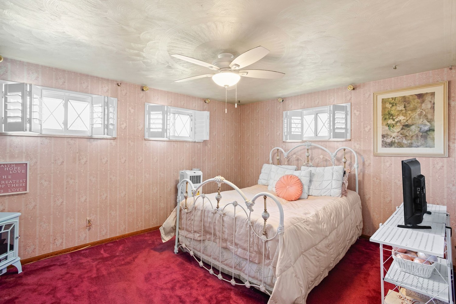 211 Halsey DRIVE