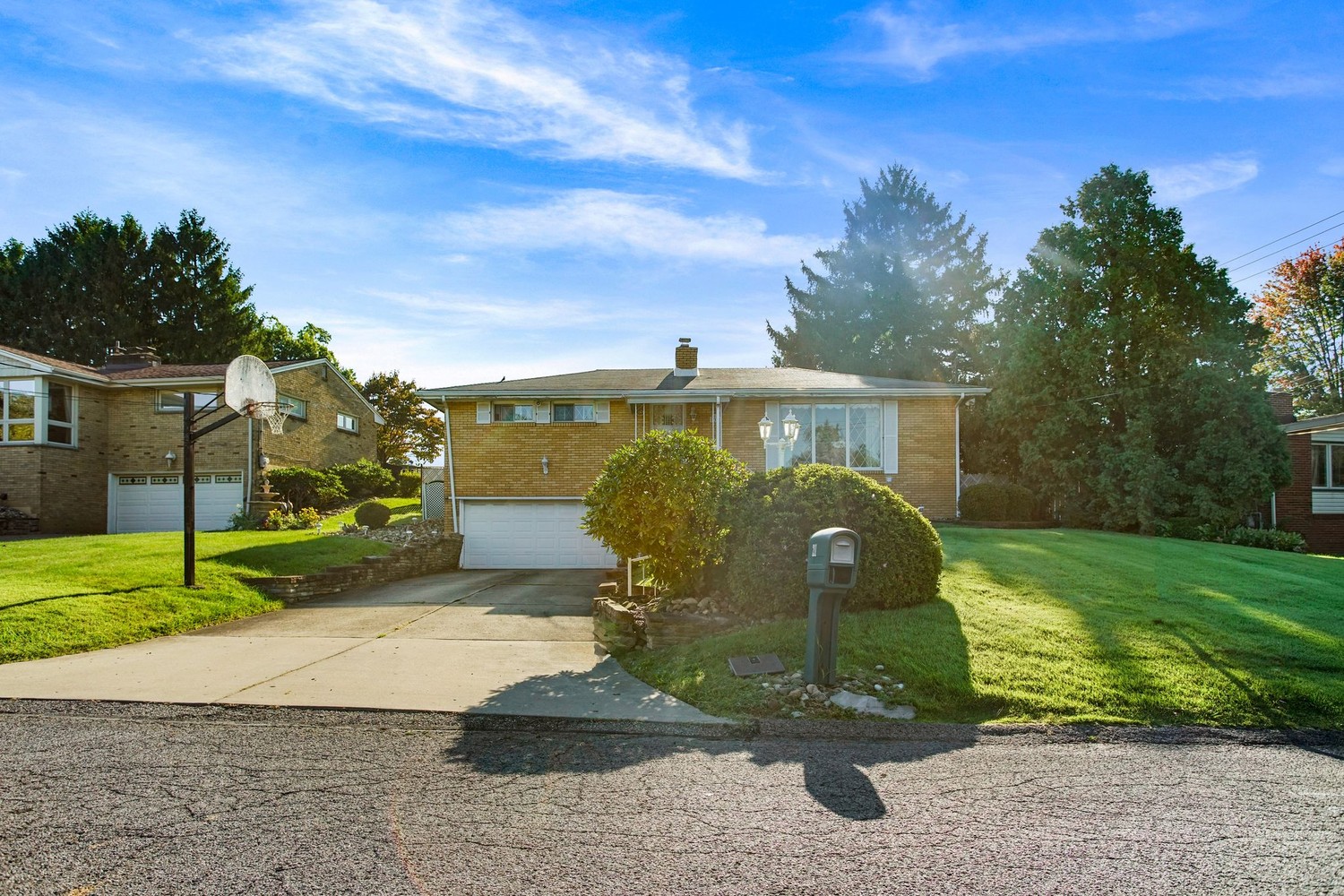 211 Halsey DRIVE