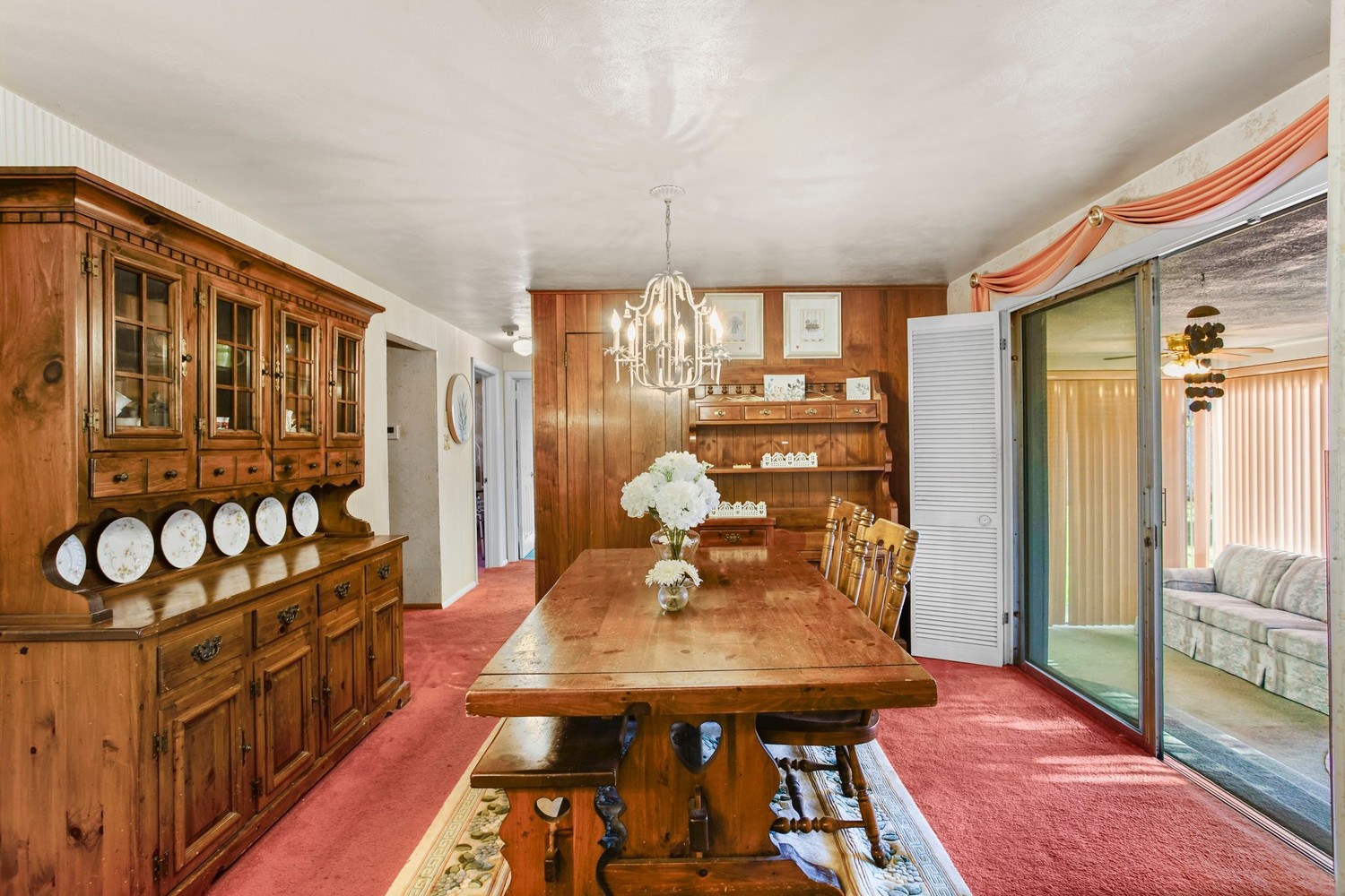 211 Halsey DRIVE