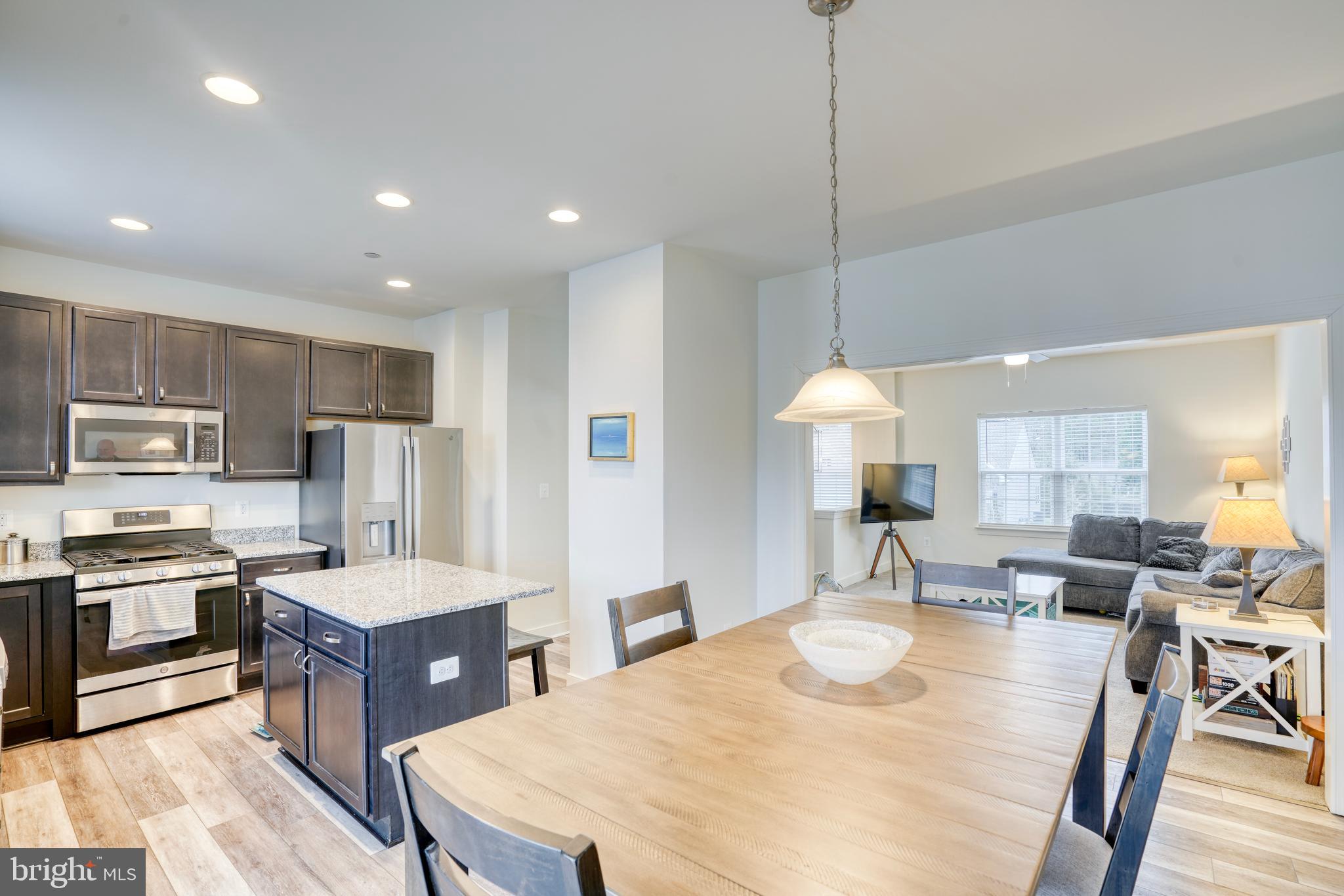 145 REGULATOR DRIVE N