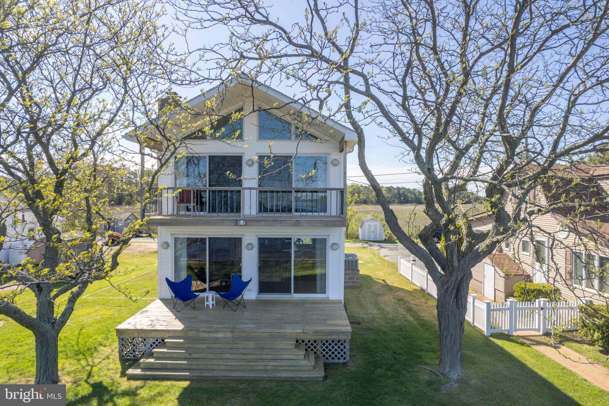 3524 GREENPOINT ROAD