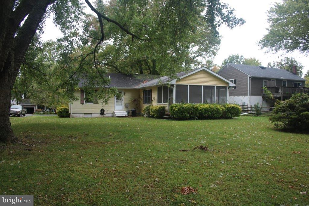 914 PETINOT PLACE