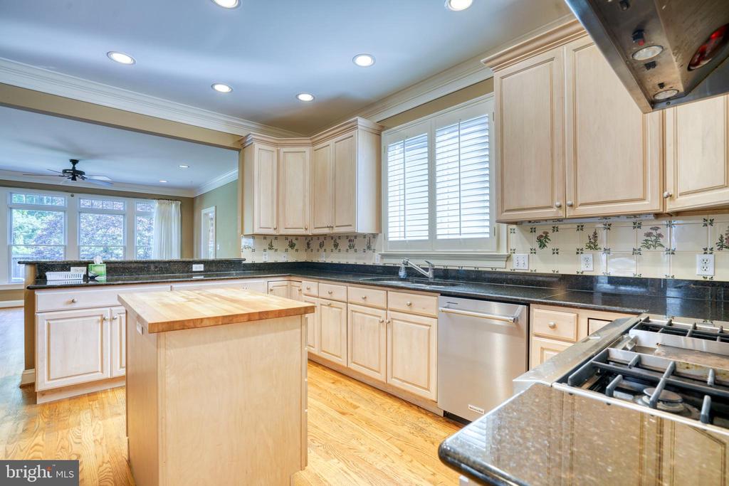 28658 HOPE CIRCLE