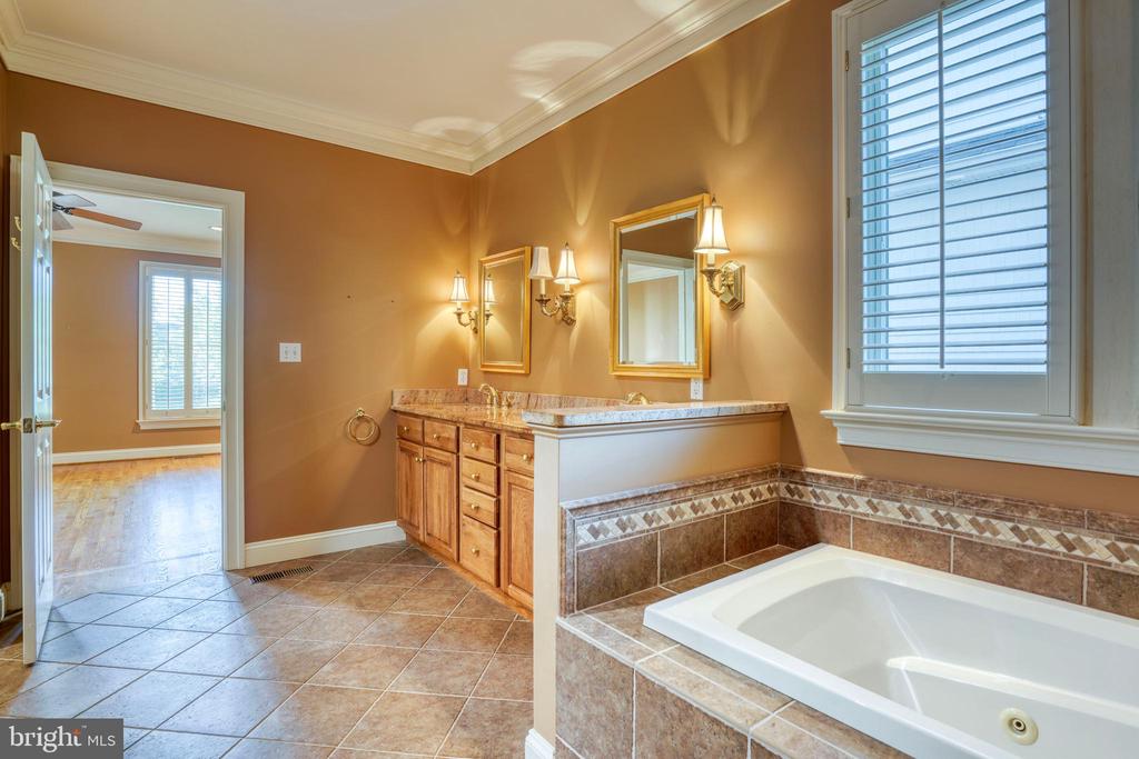 28658 HOPE CIRCLE