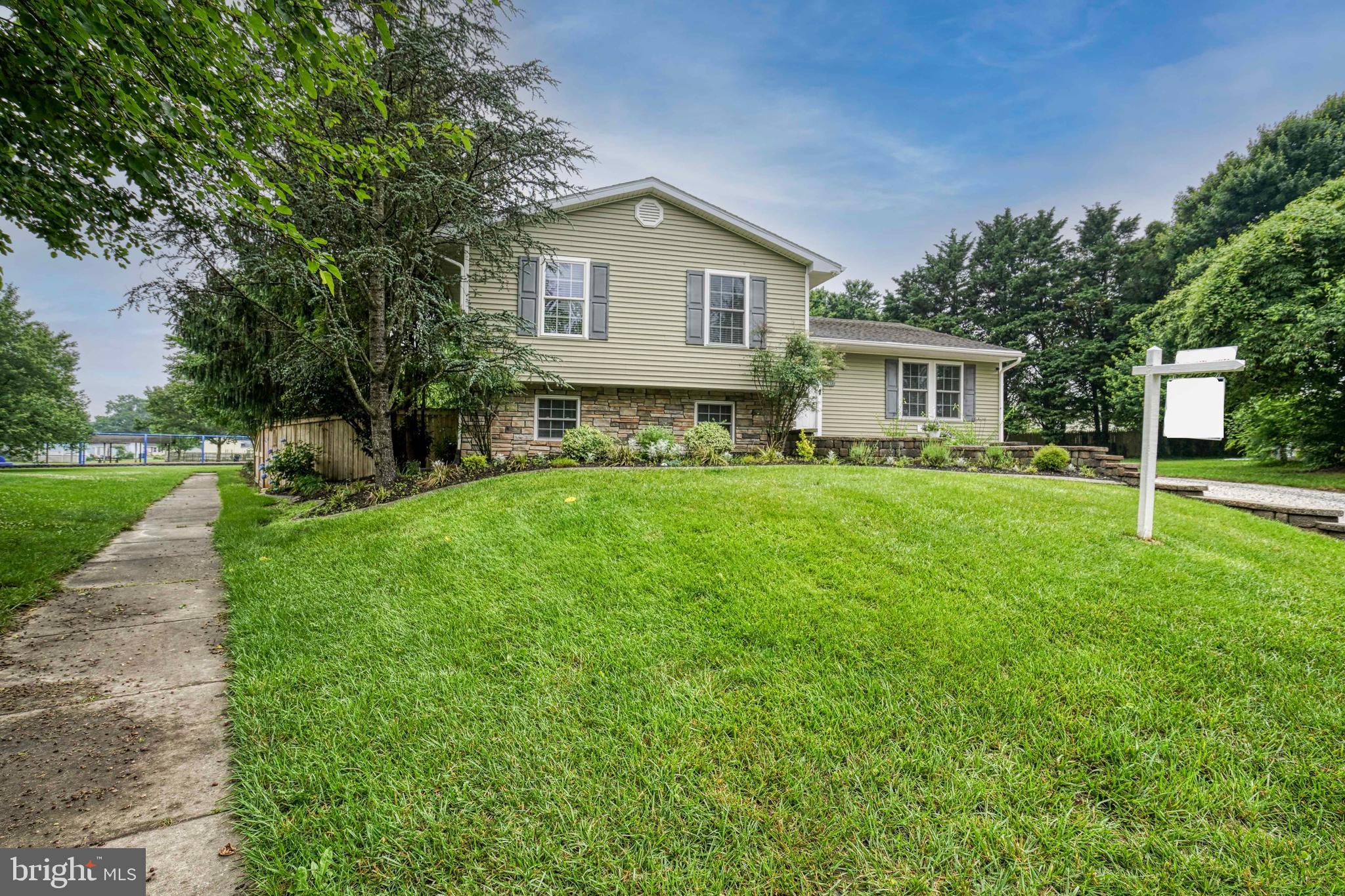 29419 ROSEBUD COURT