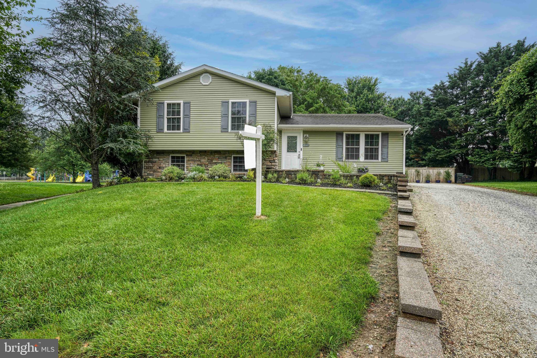 29419 ROSEBUD COURT