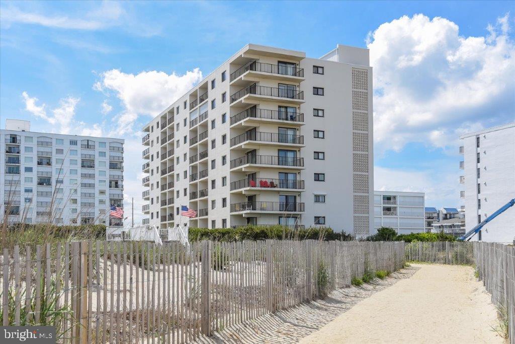 1 133RD STREET 806B