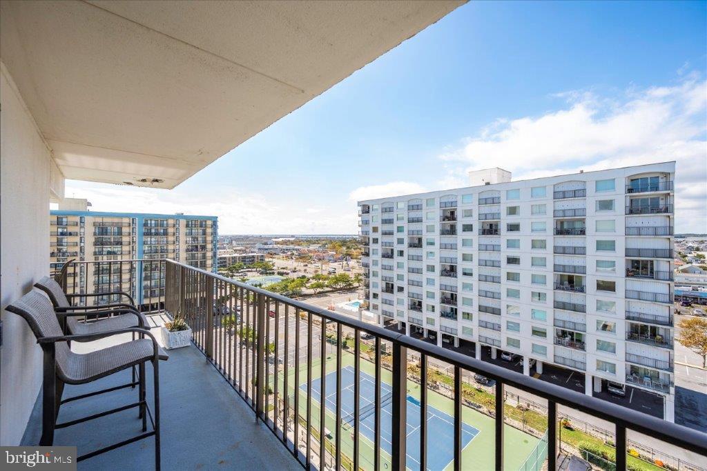 1 133RD STREET 806B