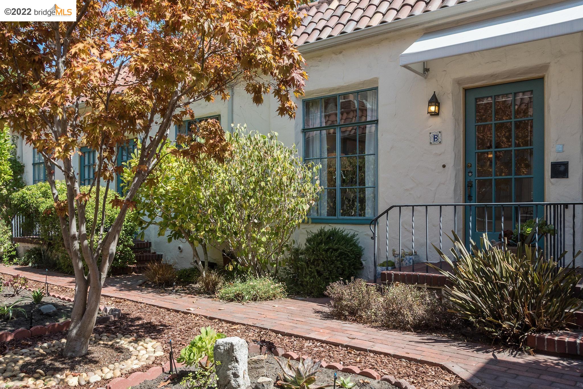 2444 Virginia St Unit: B