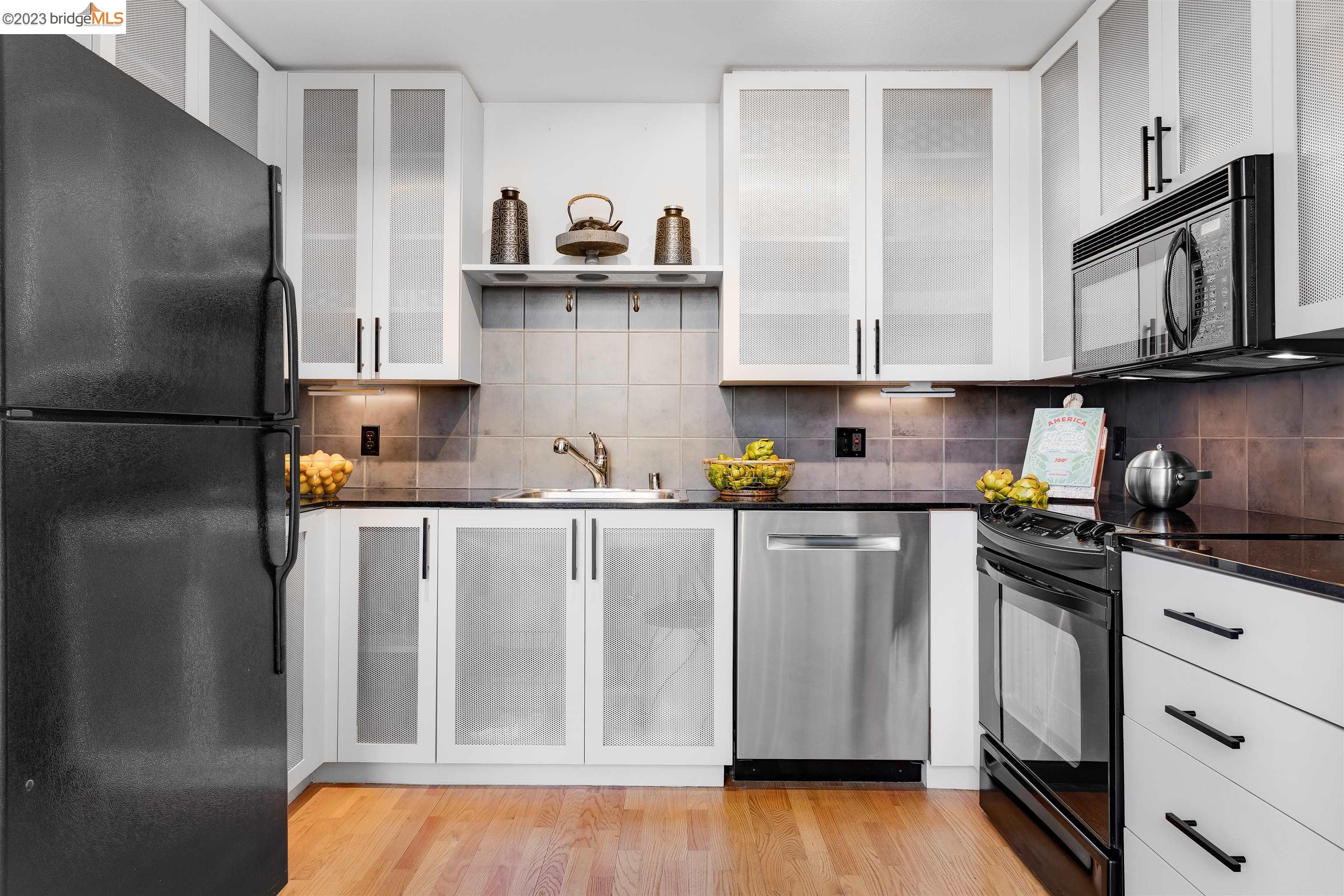 1200 65Th St Unit: 205