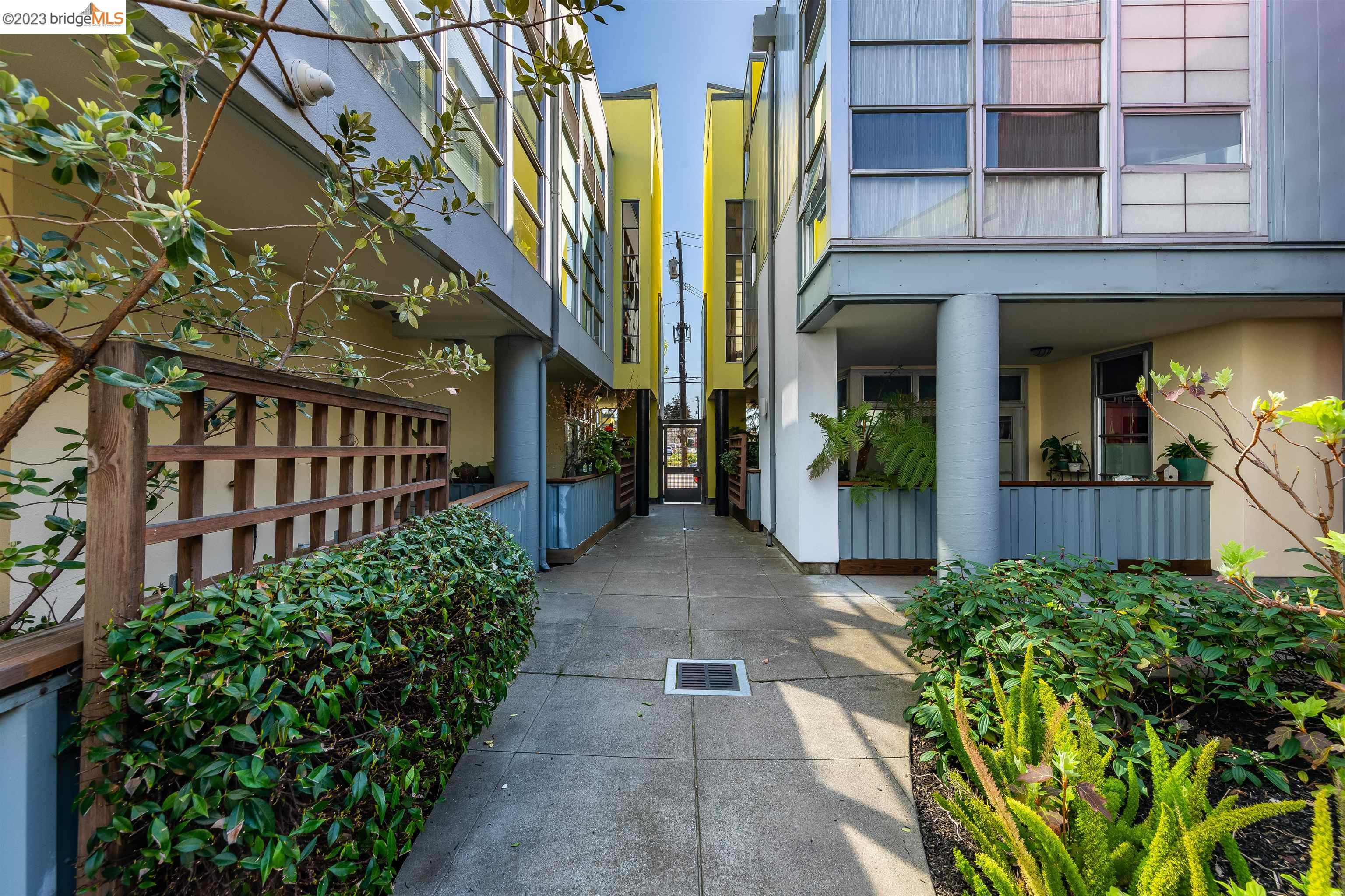 1200 65Th St Unit: 205