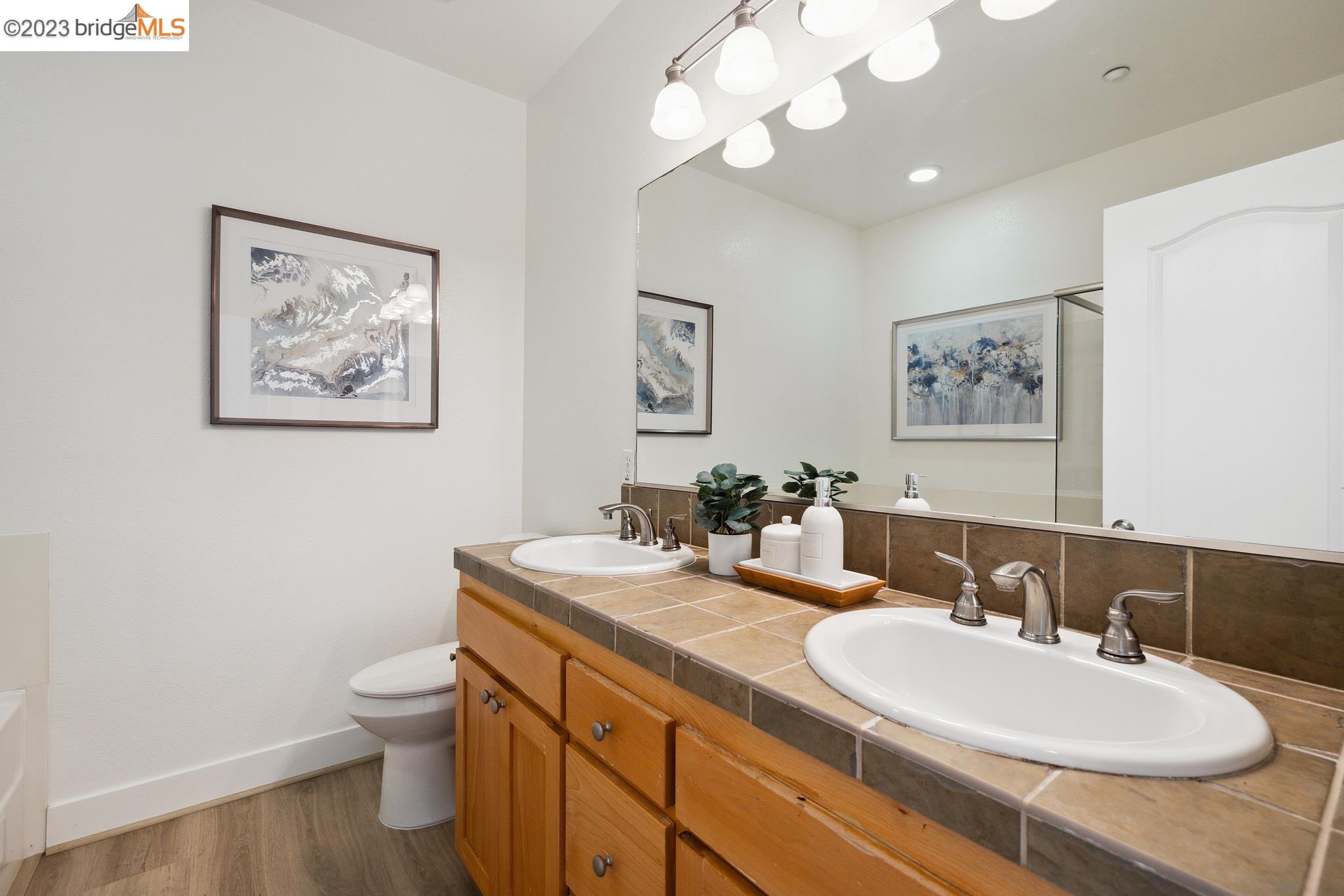6049 Old Quarry Loop