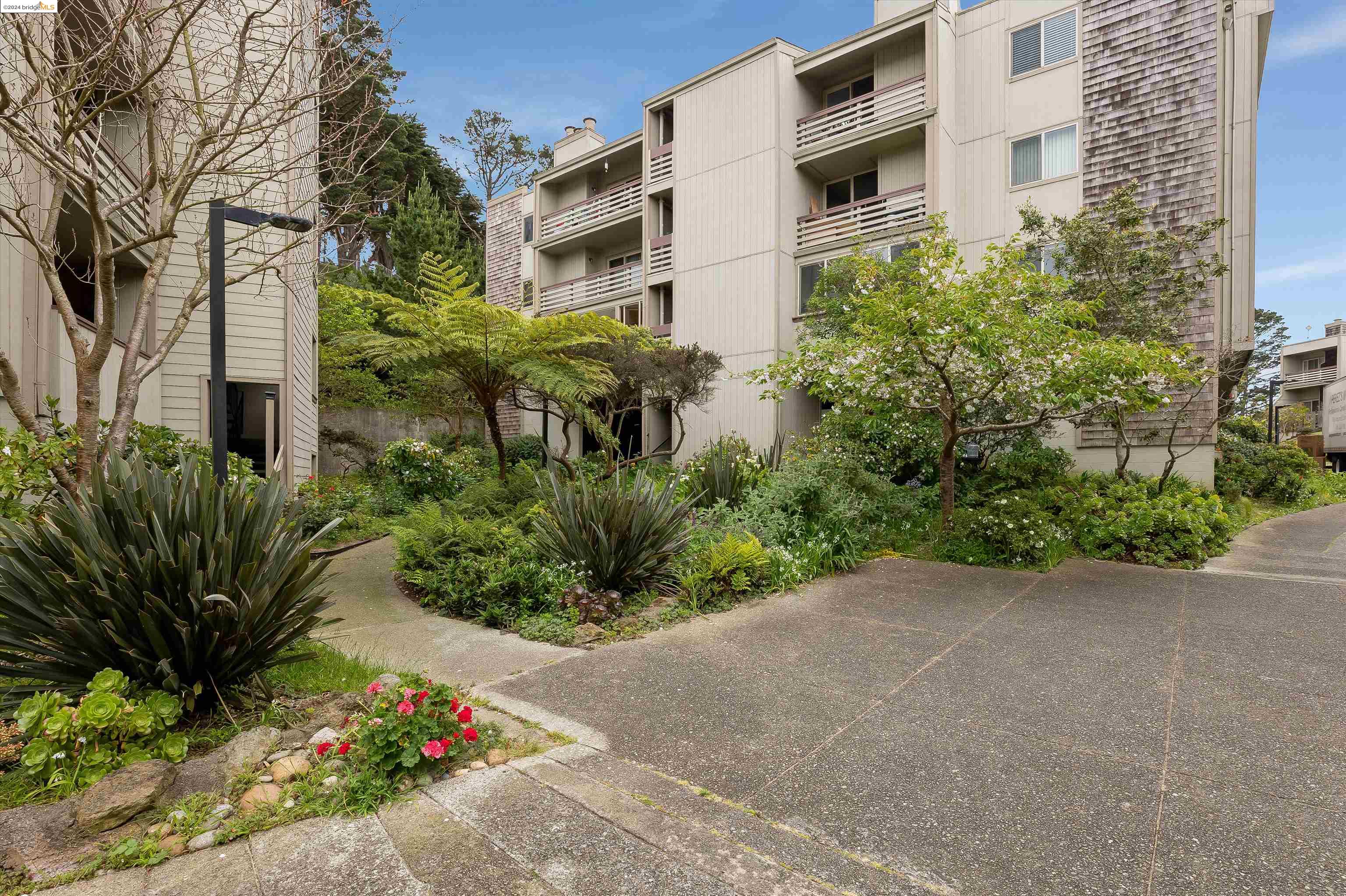 349 Philip Dr. # 105