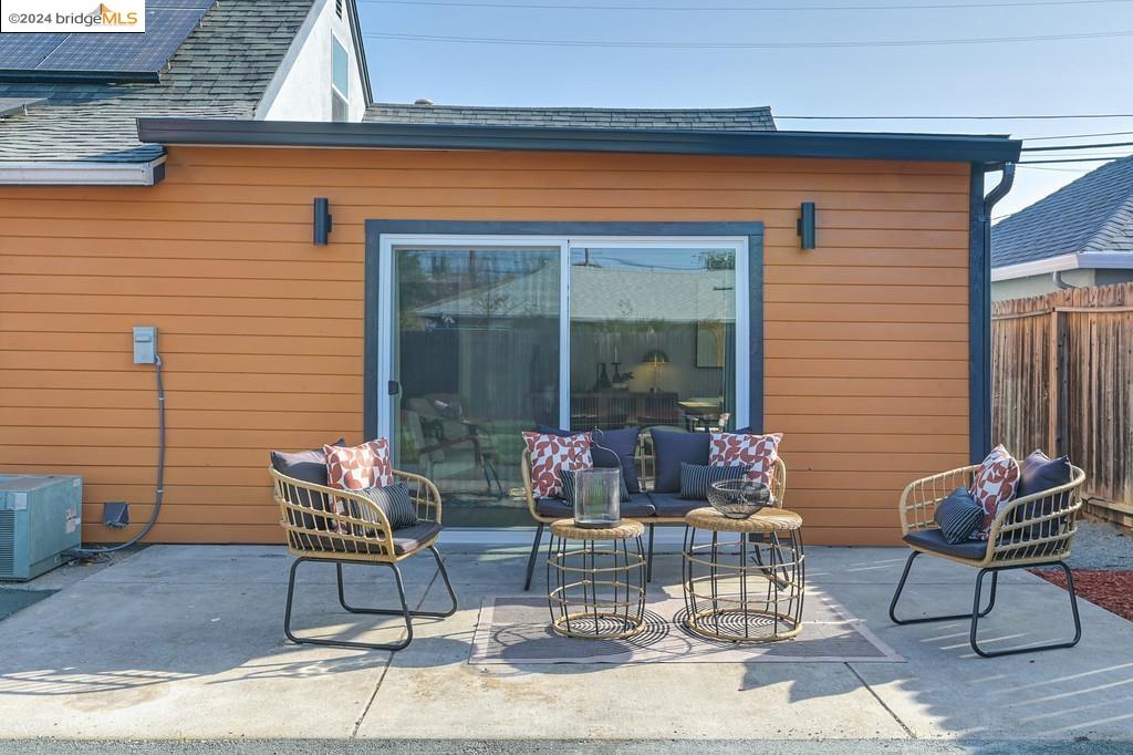 1431 Cape Cod Way