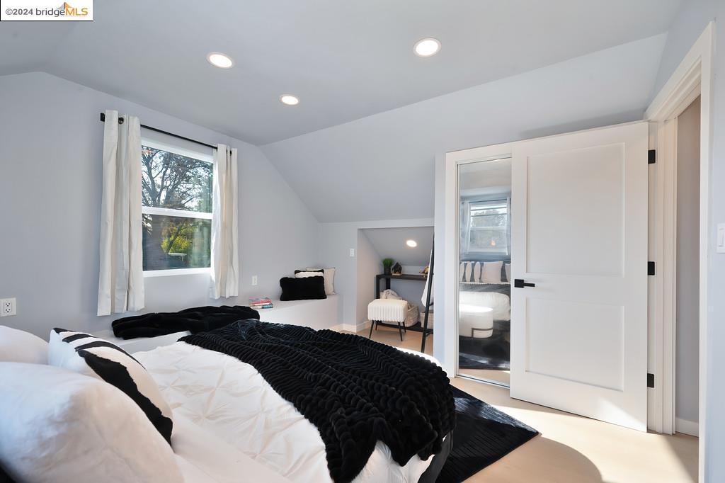 1431 Cape Cod Way