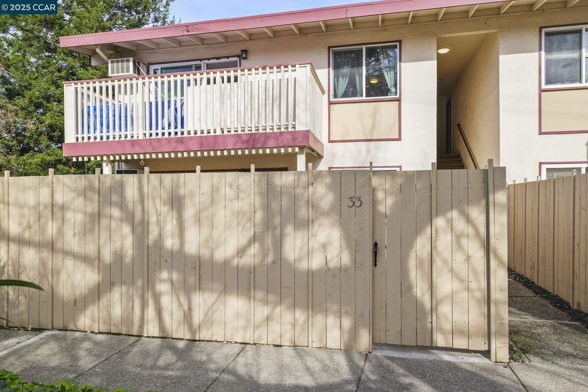 2180 Geary Rd # 33
