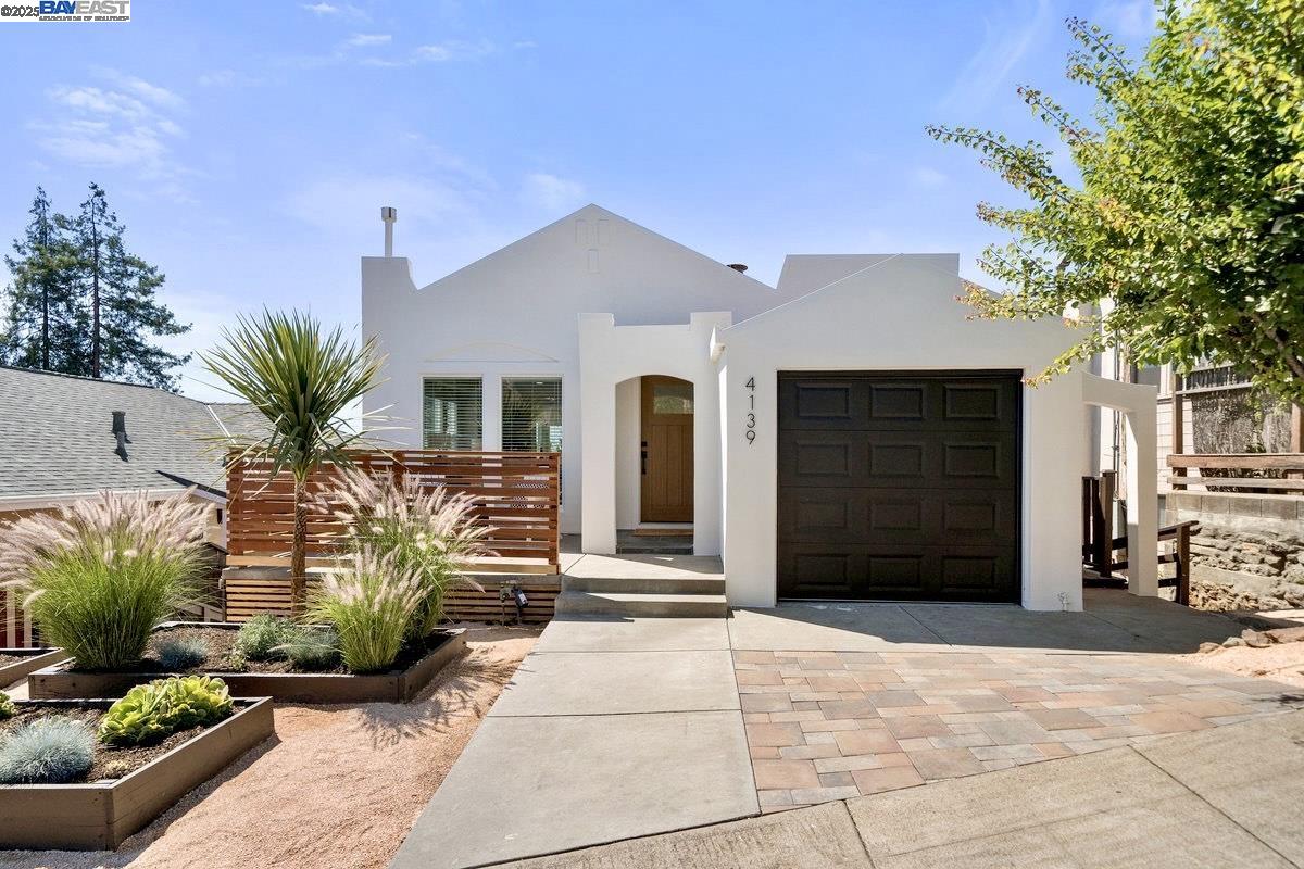 4139 Norton Ave
