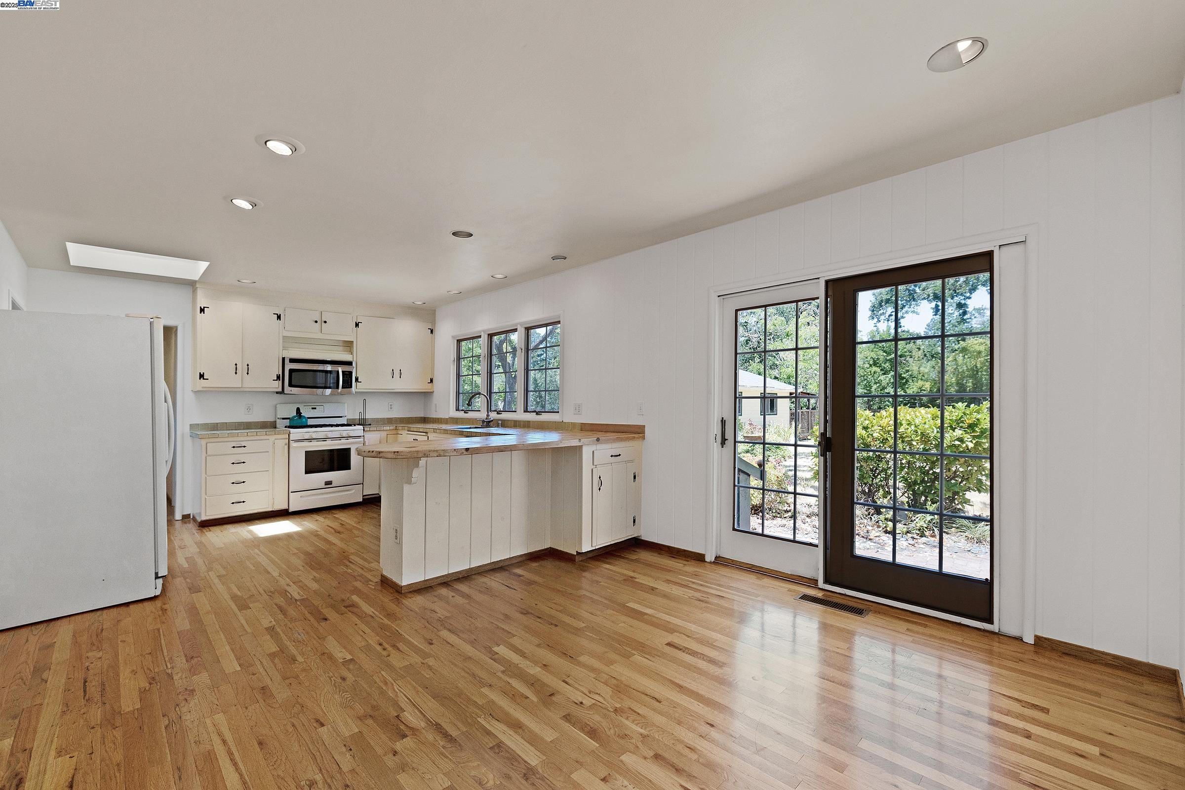 161 Bales Dr