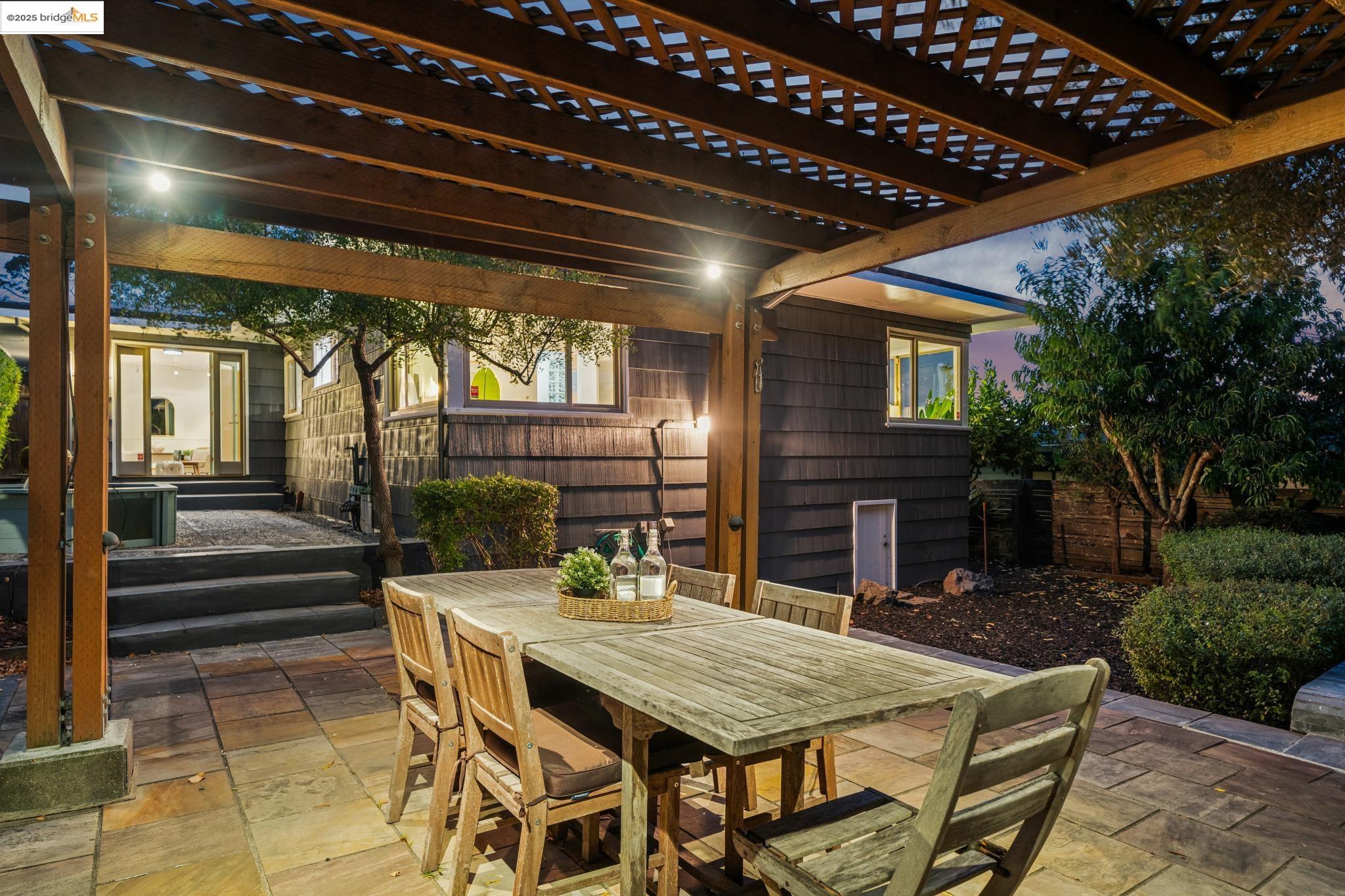 6545 Alta Vista Dr