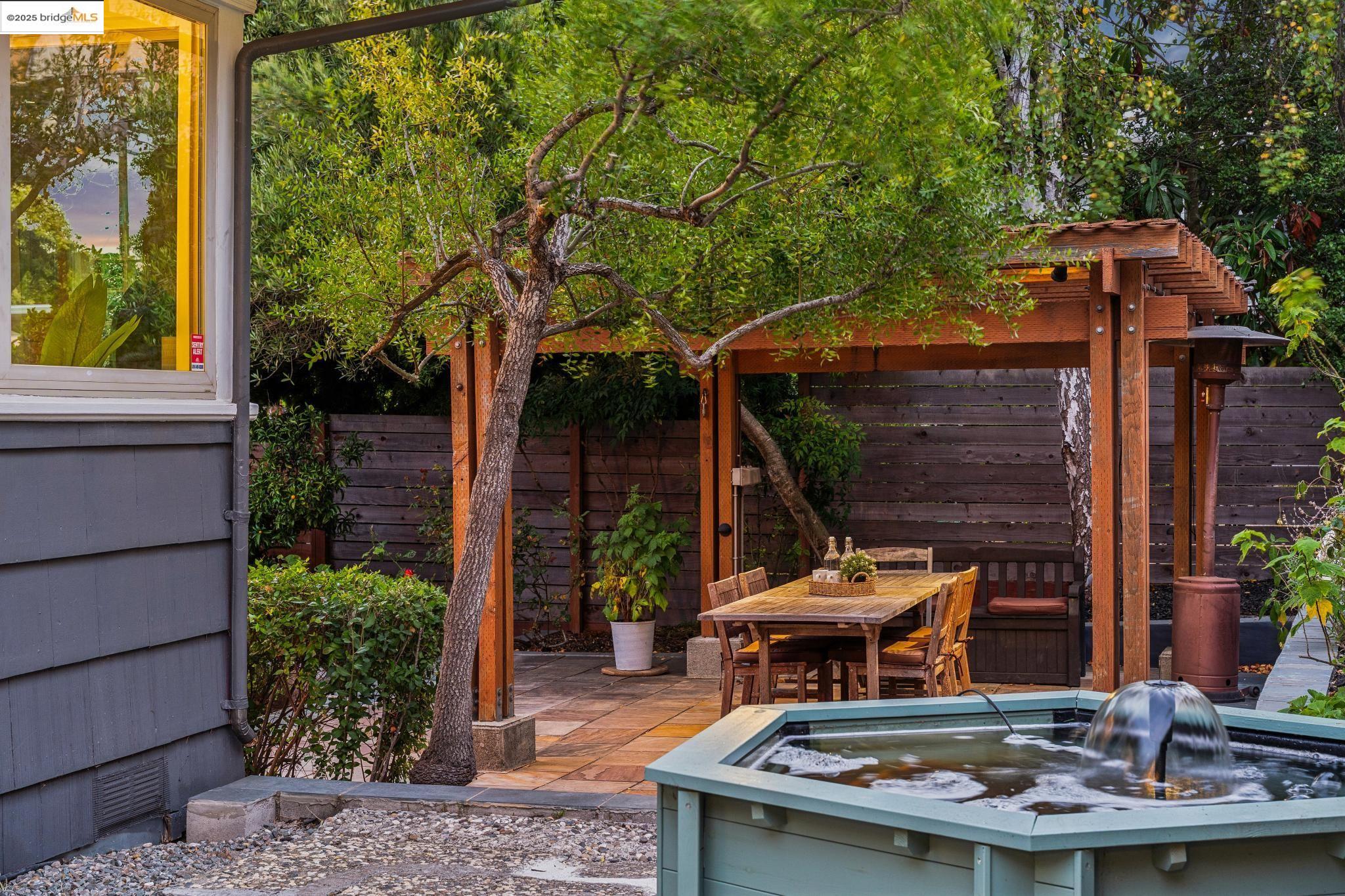 6545 Alta Vista Dr