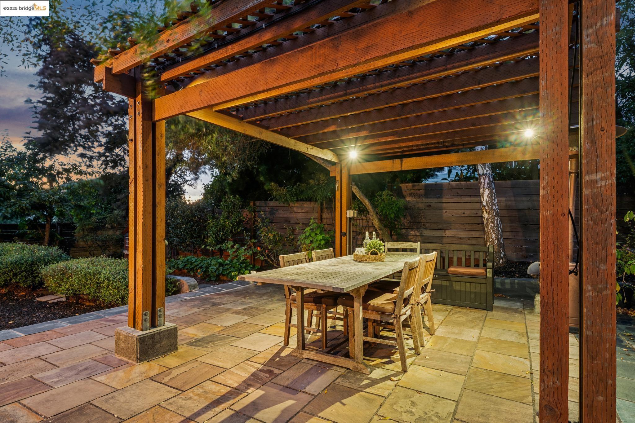 6545 Alta Vista Dr