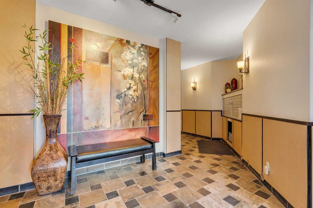 2121 98 Avenue SW Unit: 305